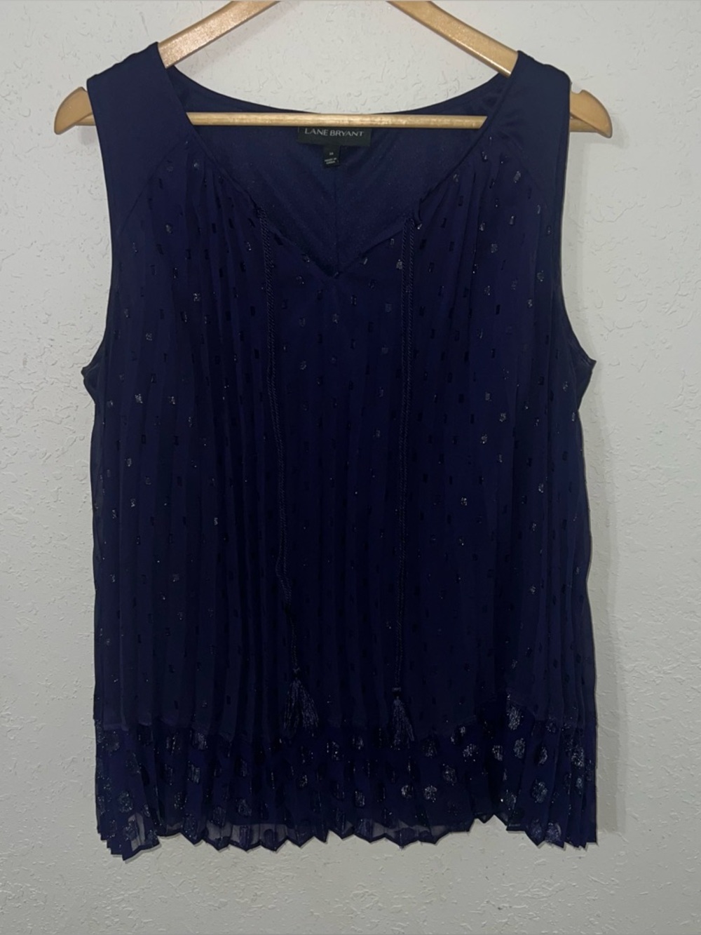 Lane Bryant Blouse
Navy Blue Pleated Tassel Accent Flowy
Shimmer Top Size 16.